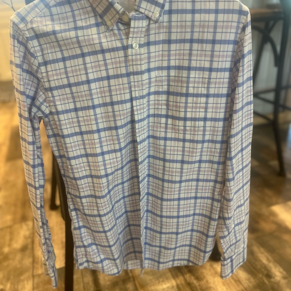 Men’s Gap dress shirt